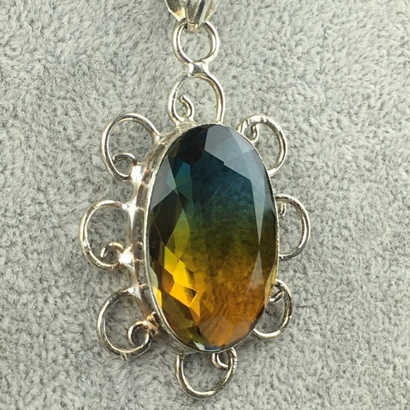 Sim Bi Color Tourmaline Pendant Necklace - Picture 9 of 12